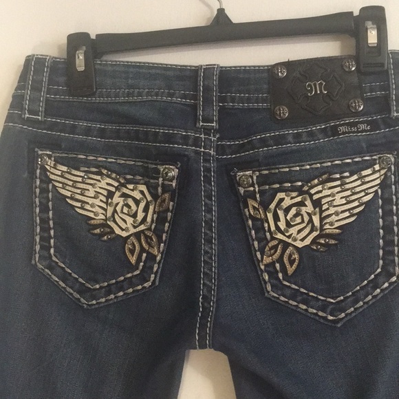 🤩 Miss Me Boot Cut Jeans 👖 Size 26x32 Like New! - Picture 5 of 10